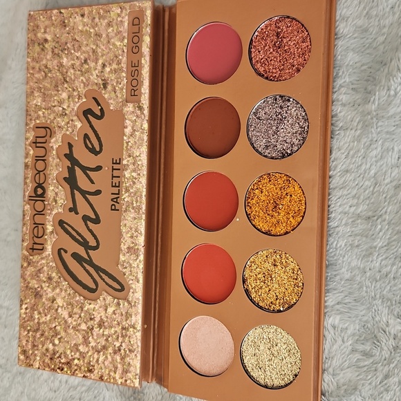 2 Glitter palettes rose gold and silver sealed nwt - Picture 4 of 4